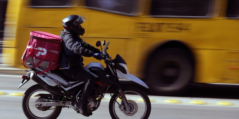 Motos