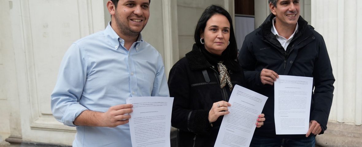 Agustín Iglesias José Manuel Palacios Carol Bown